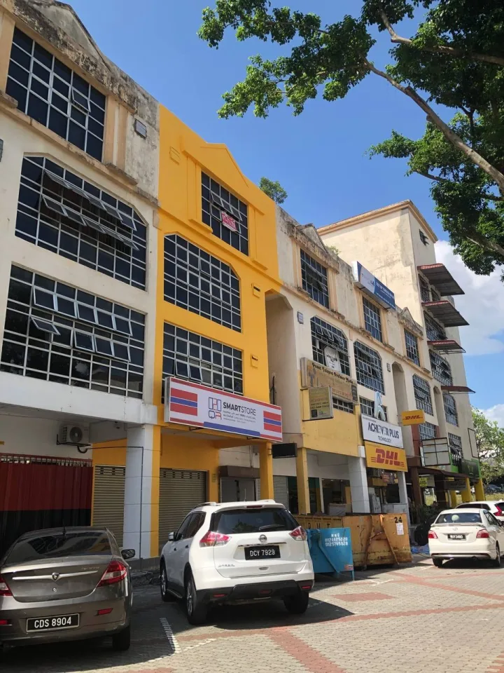 OFFICE LOT,