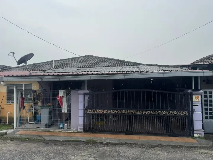 TAMAN PINGGIRAN SENAWANG