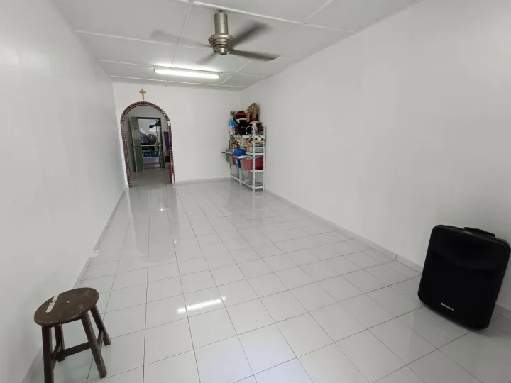 SEMI D INDERAPURA,KUANTAN