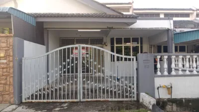 SP133 - RUMAH TERES SETINGKAT  - TAMAN SRI KLUANG, KLUANG.
