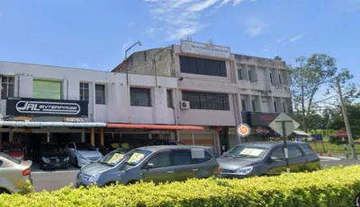 SP103 - RUMAH KEDAI 2 TINGKAT UNTUK DIJUAL – LOKASI DI KG. ISTANA, BATU PAHAT.