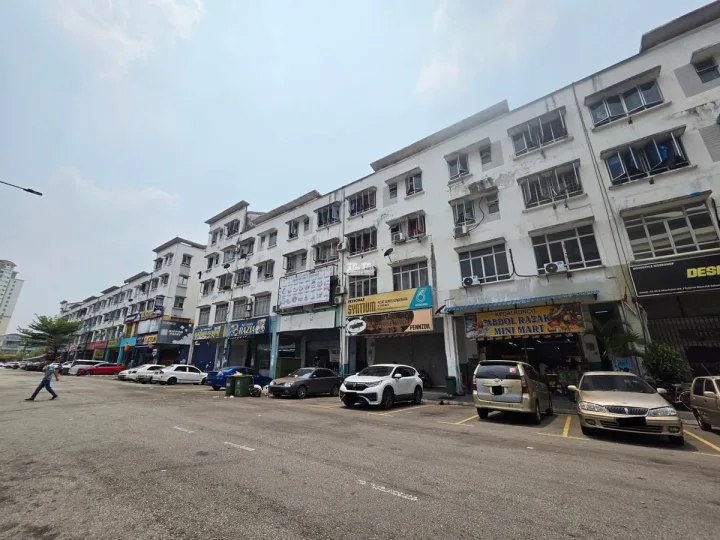 Shop Apartment Dataran Otomobil, Seksyen 15, Shah Alam