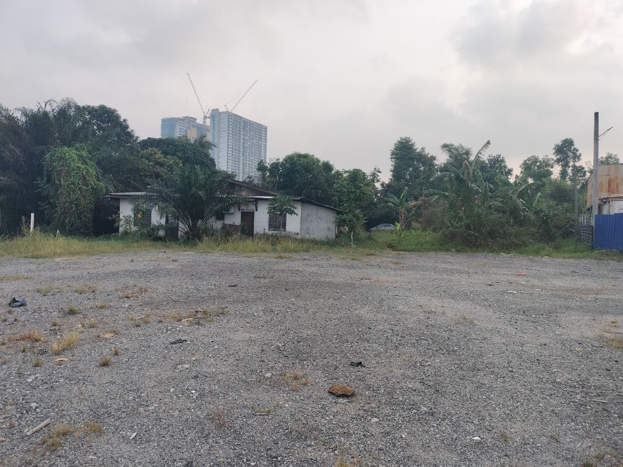 SP138 - TANAH BANGUNAN 1 EKAR  -  TAMAN SAUJANA PLENTONG JOHOR BAHARU.