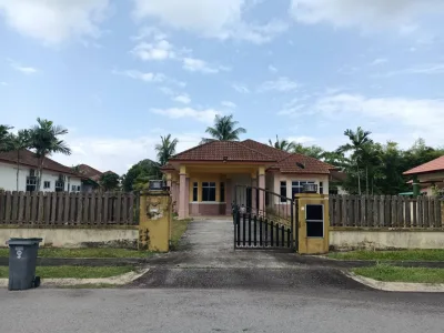 TAMAN IDAMAN VILLA