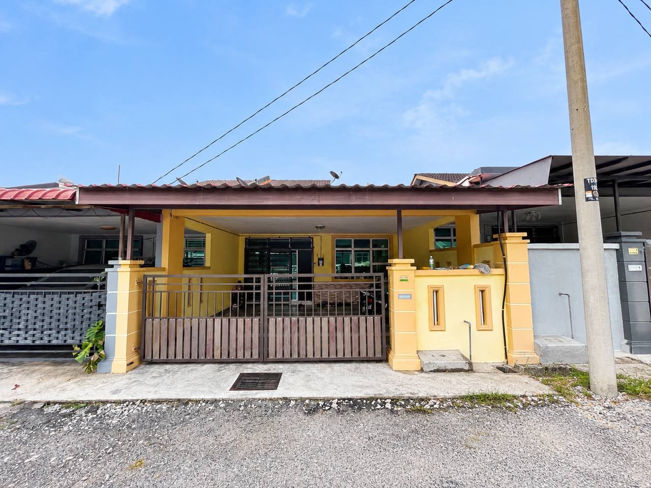 FREEHOLD OPEN | Rumah Teres Setingkat Taman Dalong Sentosa