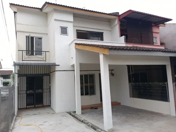 FOR SALE | END LOT DOUBLE STOREY TAMAN PINGGIRAN SENAWANG, SEREMBAN