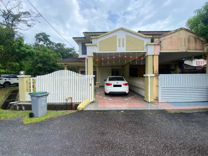 CORNER LOT | NON BUMI 2 Storey Terrace House Taman Saujana Indah