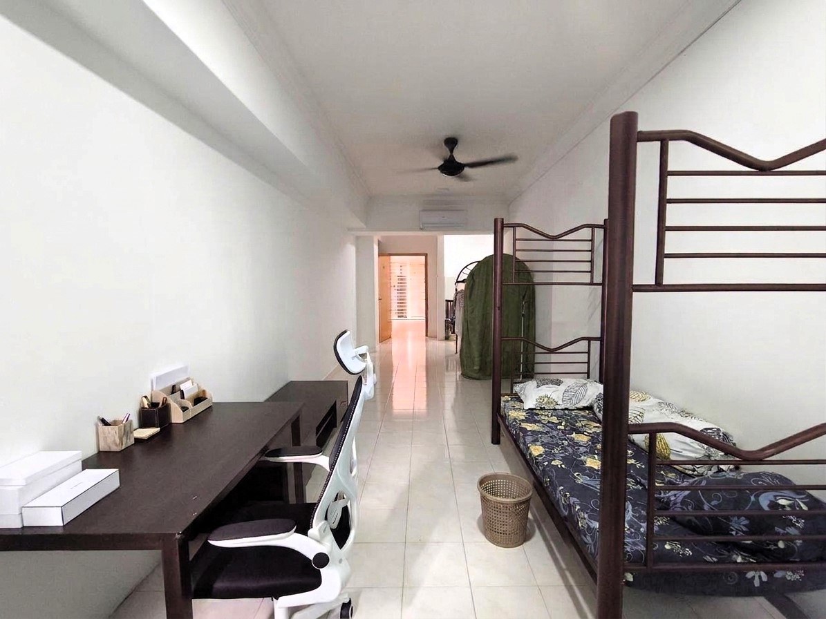 For Rent : USJ19, Subang Jaya, Rhythm Avenue Service Residence, Partially Furnis