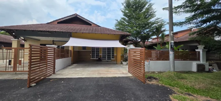 Single Storey Taman Desaria Nilai