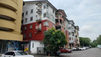 RENOVATED PANGSAPURI DESA IMPIAN, TAMAN SERI PUCHONG (CORNER UNIT)