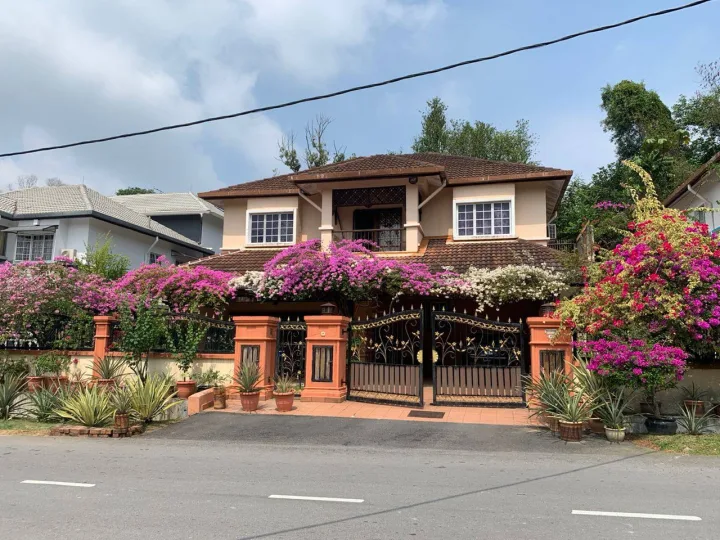 Double Storey Bungalow, Taman Angkasa Indah