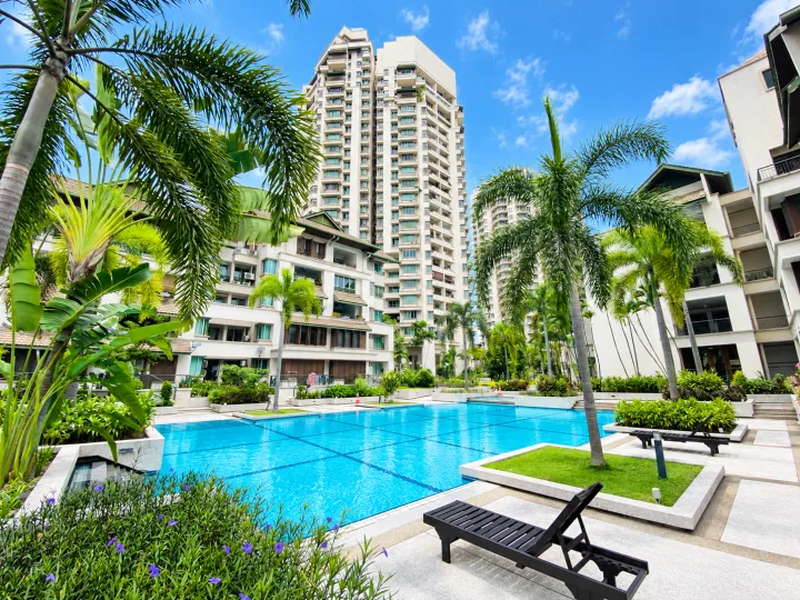 Newly Refurbished Unit At Riana Green Condominium, Tropicana PJ