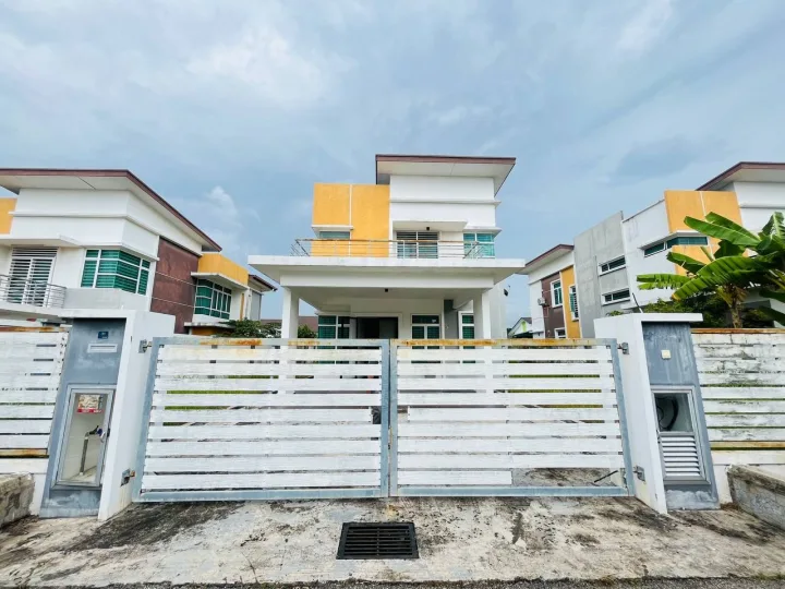 FREEHOLD | Rumah Banglo 2 Tingkat Jalan Cempaka, Taman Paya Rumput Perdana