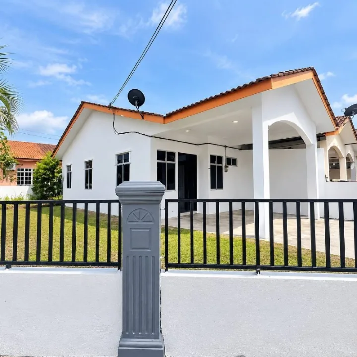 TAMAN SERI PERTAM‼️CORNER LOT🏡