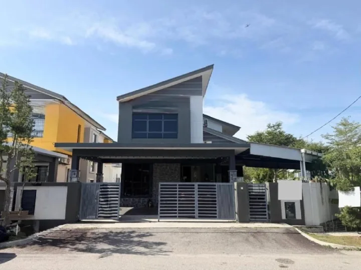 Gated Guarded Freehold Corner Lot 2 Storey Bungalow, Taman 1 Krubong