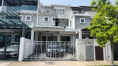 RENOVATED AND EXTENDED Two And Half Storey Link House At Seri Wirani 8, Seksyen