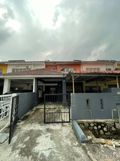 TAMAN ALAMANDA