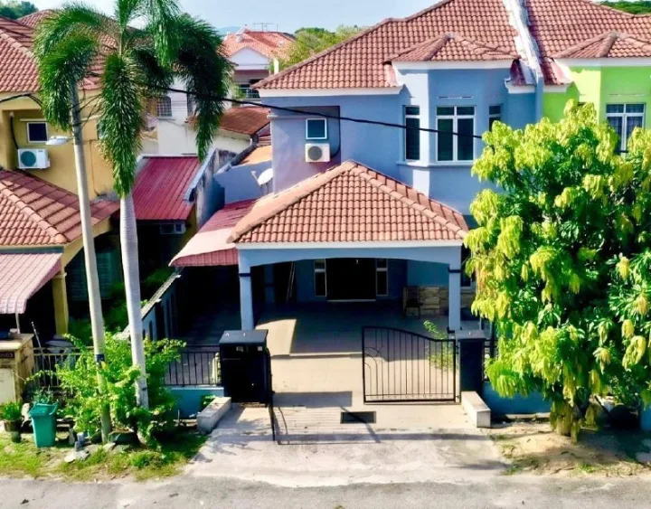 Semi-D 2 Tingkat Renovated, Taman Merdeka, Batu Berendam