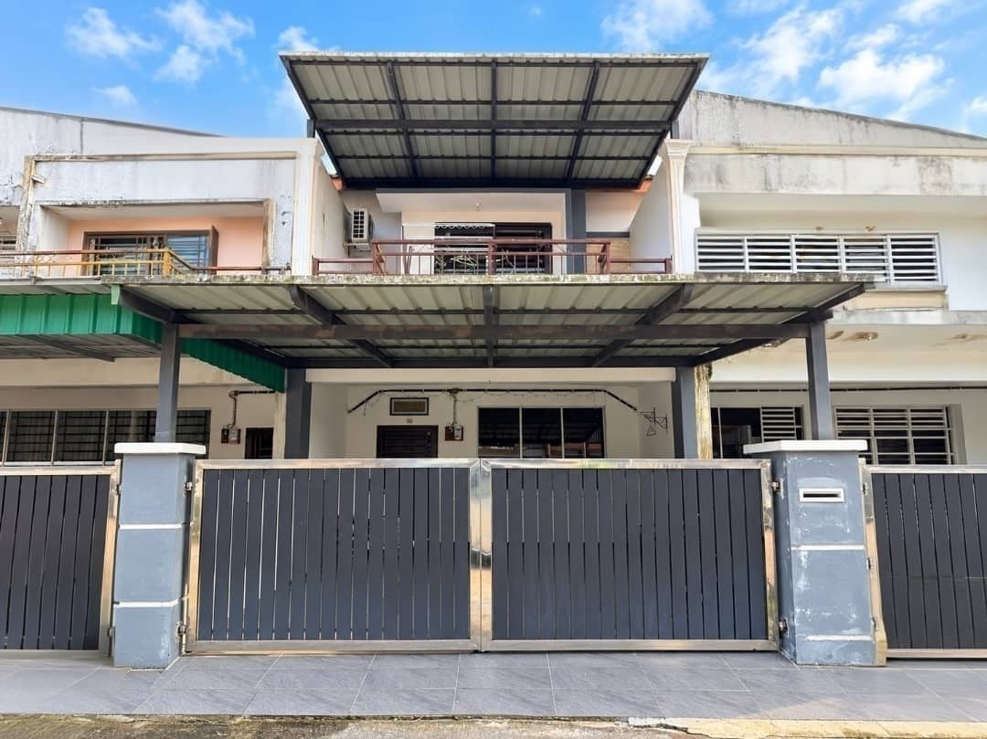 RENOVATED GOOD LOCATION - Jalan Camar, Taman Scientex