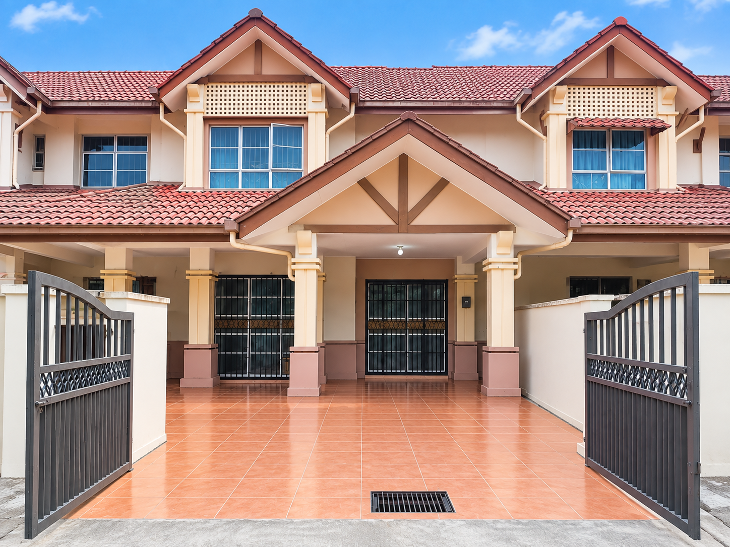 DOUBLE STOREY FREEHOLD Di Kota Seriemas Nilai