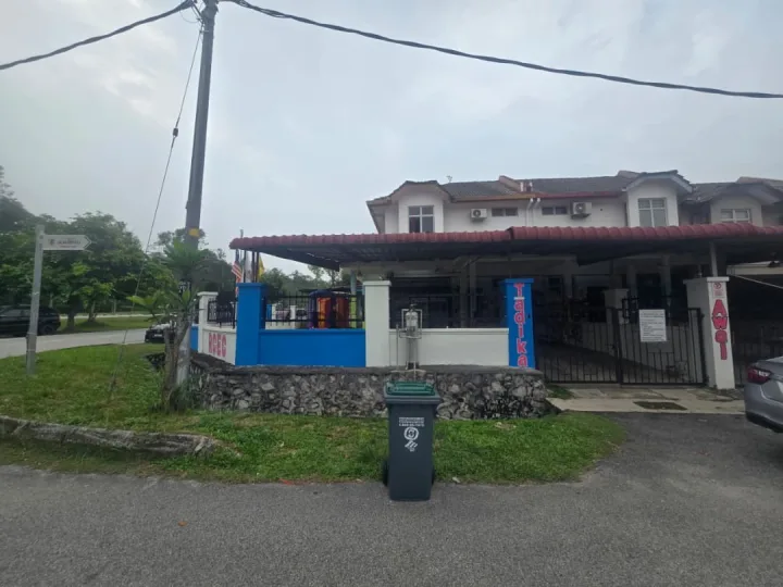 TAMAN DESA ANGGERIK