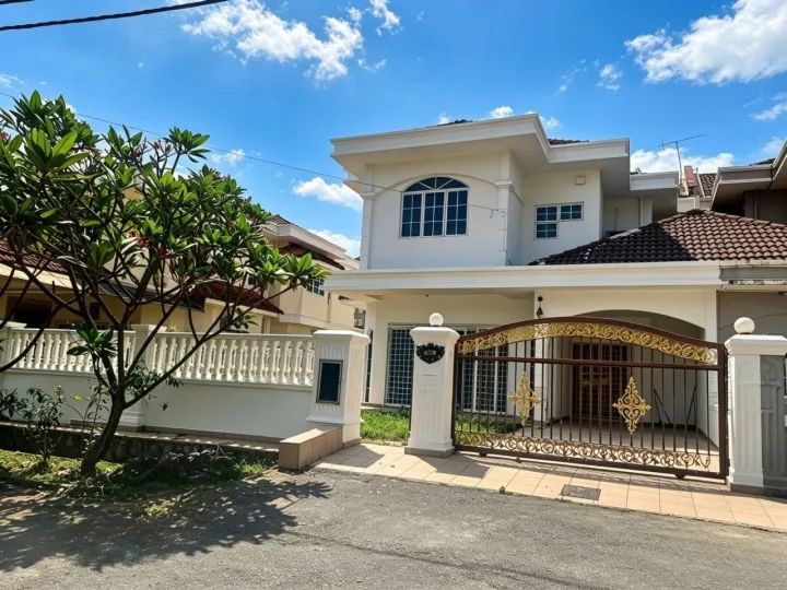 SEMI-D JALAN RASAH