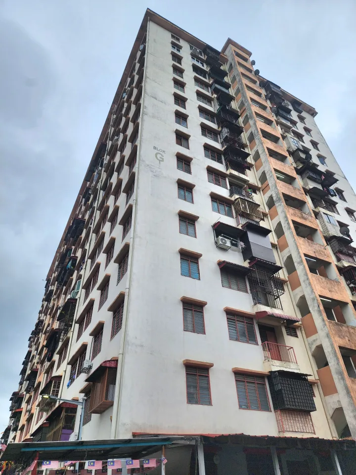 Flat Taman Desaria (Blok G)