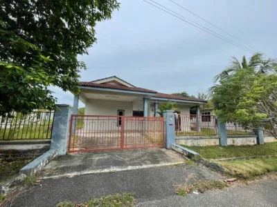 SP64 - RUMAH BANGLO SETINGKAT DI TAMAN SRI IMPIAN KLUANG UNTUK DIJUAL