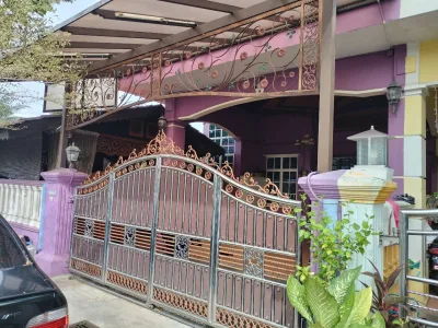 SP119 - RUMAH TERES SETINGKAT  END LOT - TAMAN INTAN TANGKAK.