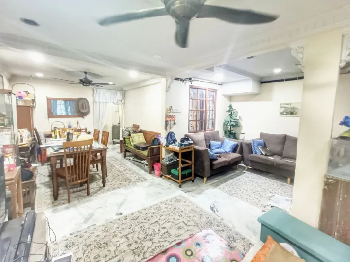 Double Storey Terrace, Bandar Manjalara