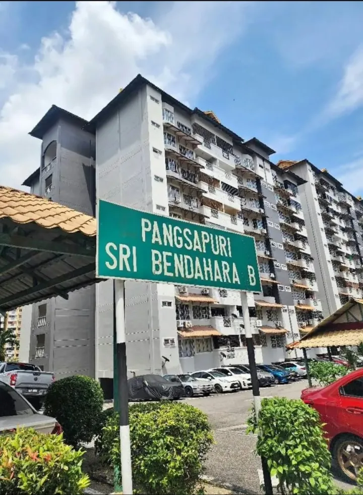 BENDAHARA B-BUKIT SAUJANA APARTMENT