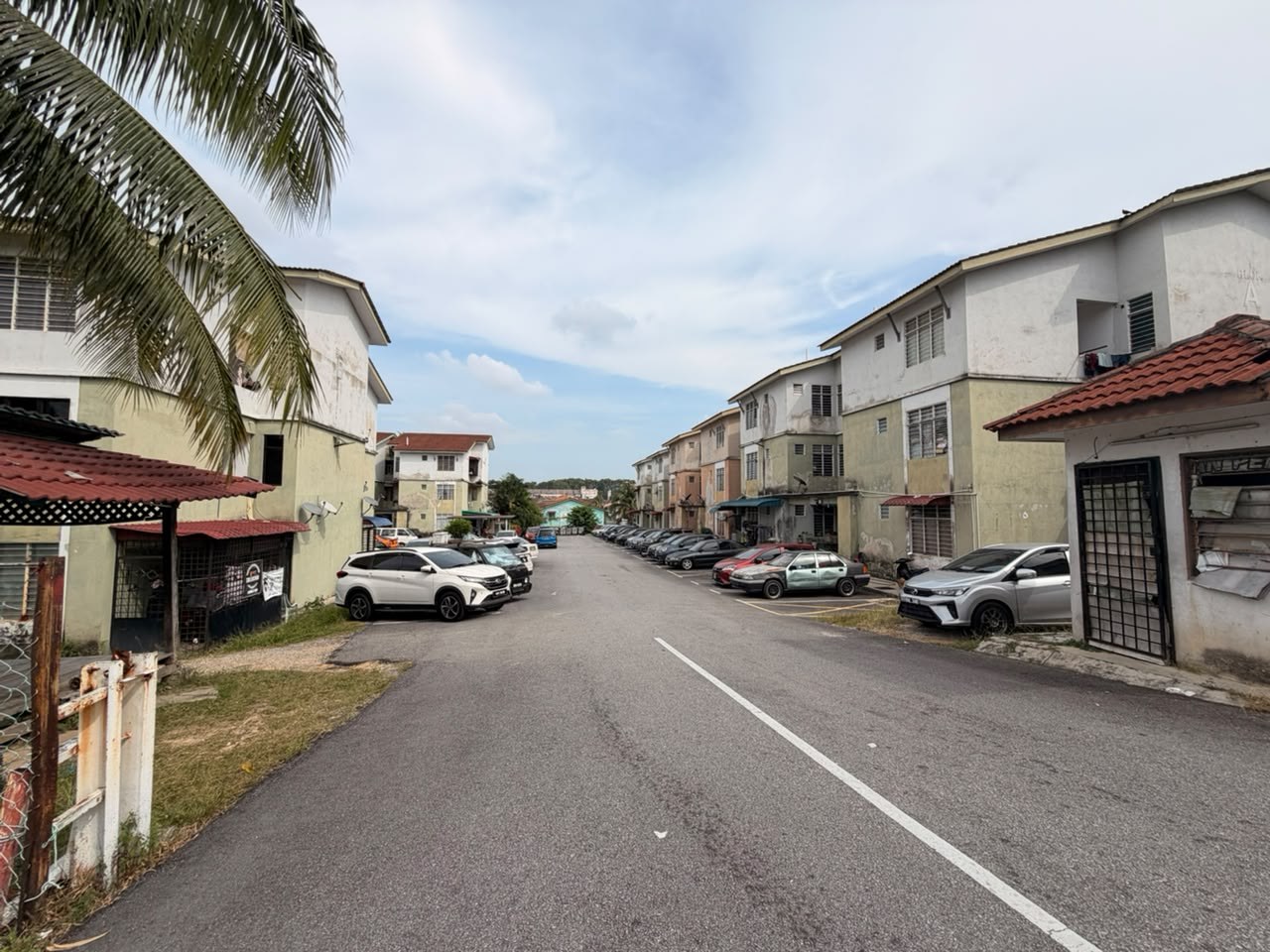 APARTMENT MATAHARI HEIGHT