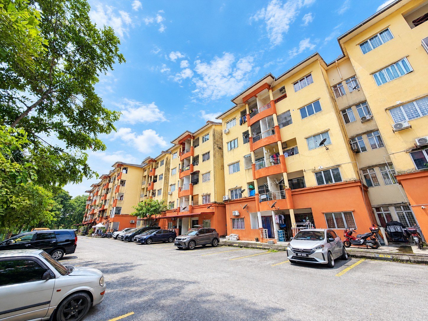 FOR SALE | MERAK APARTMENT, SUBANG BESTARI