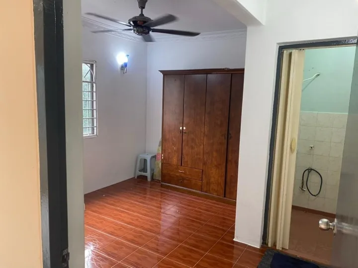 APARTMENT IMPIAN DAMANSARA DAMAI
