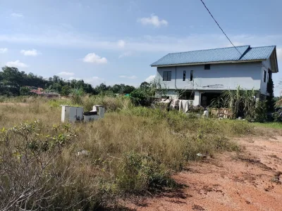 SP112 - TANAH BANGUNAN 2670 SQFT BERGERAN DI KG. MELAYU SEELONG UNTUK DIJUAL.