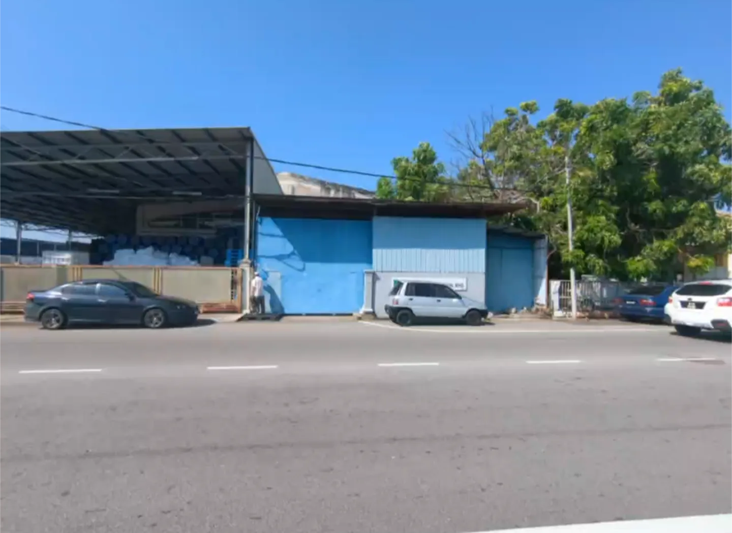 Warehouse : Batu Berendam,Melaka