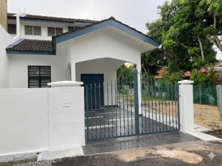Corner Lot Facing Padang Teres Setingkat Taman Cheng Jaya, Cheng, Melaka