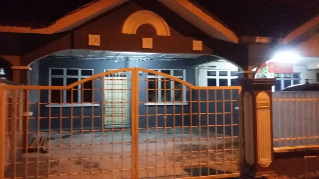 1 Storey Taman Putri Kulai