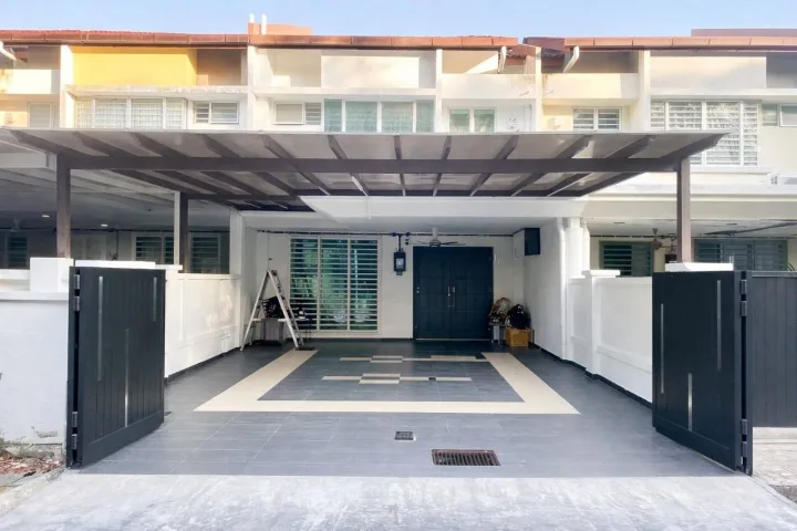 RENOVATED!!OPEN FACING!! 2 Storey Terrace, Bird Of Paradise, Seremban 3