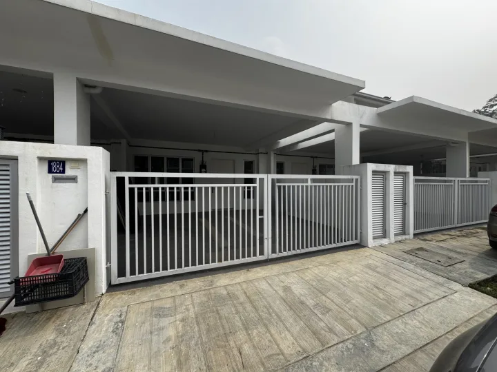 Freehold Non Bumi Lot  |  Taman Tiara Sendayan