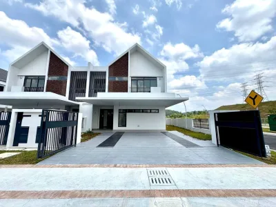 End Lot || Two Storey Semi-D || The Eighth Elmina Green