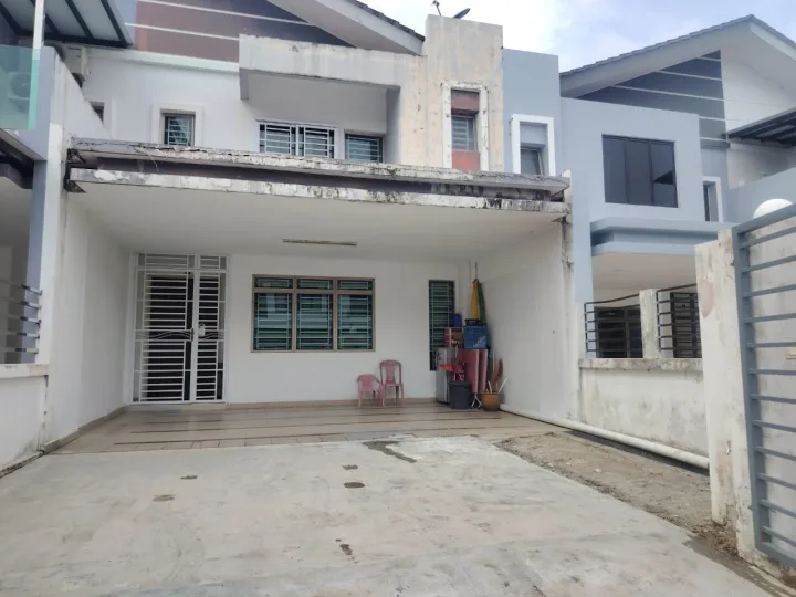 2 Storey Taman Seri Austin