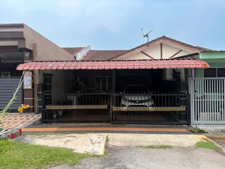 TAMAN PINGGIRAN PEDAS