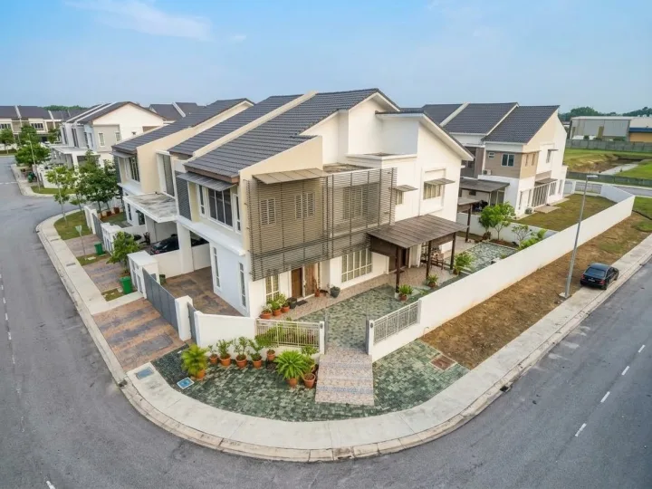 Corner Lot💥Superlink Terrace Aster Grove, Denai Alam
