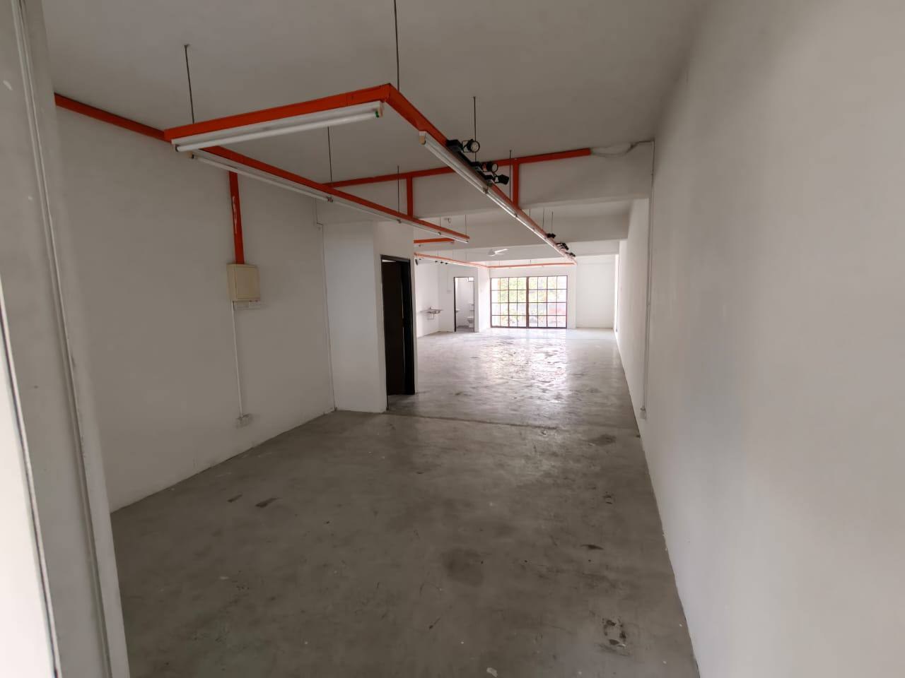 SHOPLOT LEVEL 1, TAMPOI UTAMA