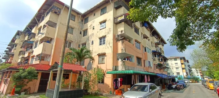 FLAT PKNS SEKSYEN 20 SHAH ALAM